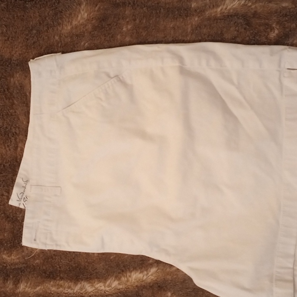 Gloria Vanderbilt White Slimming Shorts